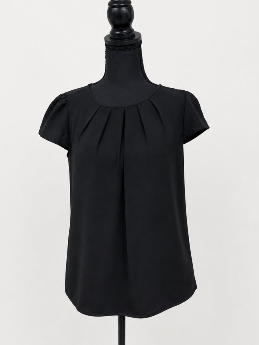 LOFT Black Pleated Front Short Sleeve Blouse Size M